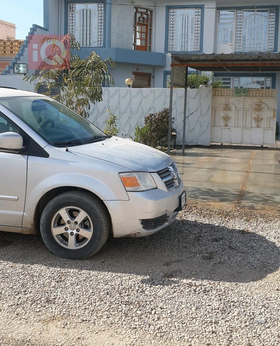 دودج كارافان